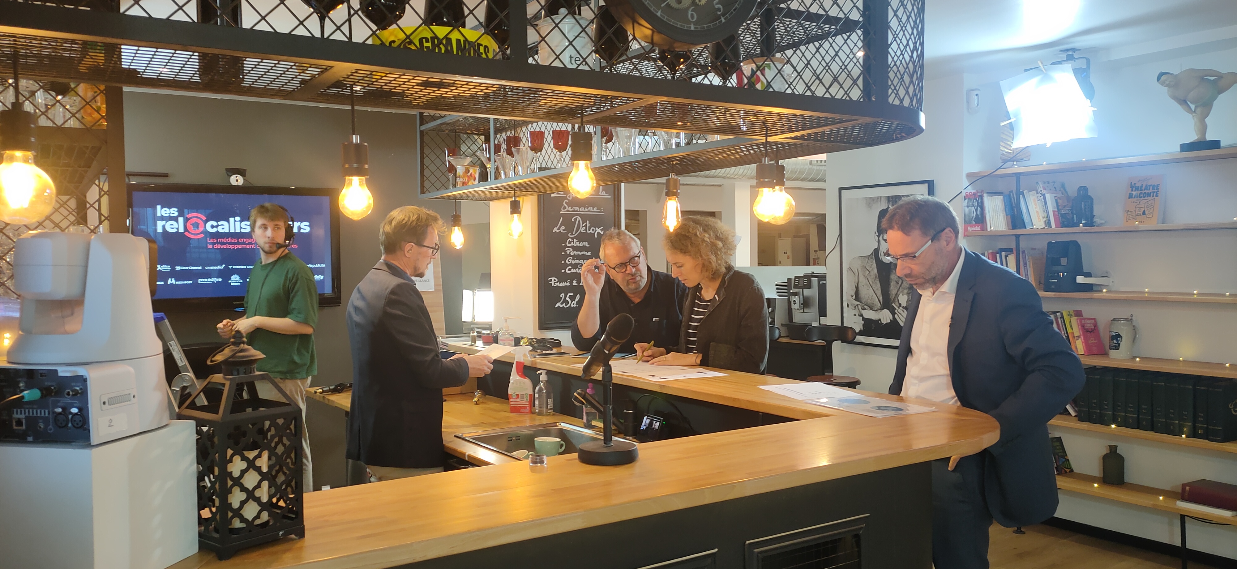 Le Bar - Image 2